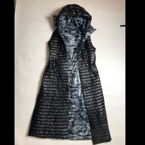 Think Royln black/camo reversible long puffy vest